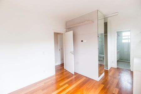 Apartamento para alugar com 156m², 3 quartos e 3 vagas Apartamento para alugar com 156m², 3 quartos e 3 vagasSuíte 1