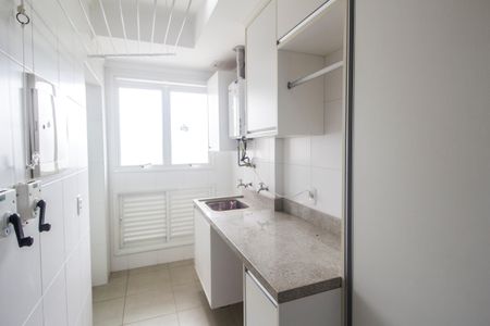 Apartamento para alugar com 156m², 3 quartos e 3 vagas Apartamento para alugar com 156m², 3 quartos e 3 vagasÁrea de Serviço