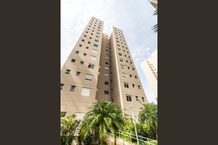 Apartamento para alugar com 156m², 3 quartos e 3 vagas Apartamento para alugar com 156m², 3 quartos e 3 vagasFachada do bloco
