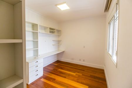 Apartamento para alugar com 156m², 3 quartos e 3 vagas Apartamento para alugar com 156m², 3 quartos e 3 vagasSuíte 3