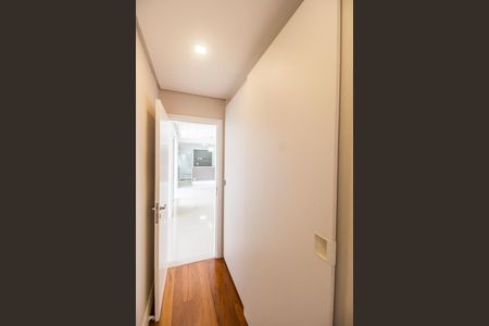 Apartamento para alugar com 156m², 3 quartos e 3 vagas Apartamento para alugar com 156m², 3 quartos e 3 vagasBanheiro da Suíte