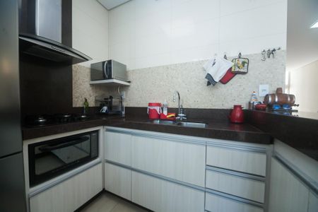 Apartamento para alugar com 77m², 2 quartos e 1 vagaCozinha
