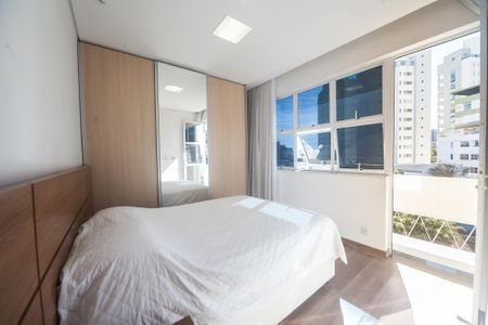 Apartamento para alugar com 77m², 2 quartos e 1 vagaSuíte