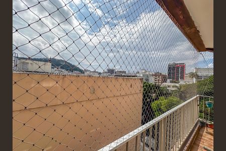 Apartamento à venda com 84m², 2 quartos e 1 vaga