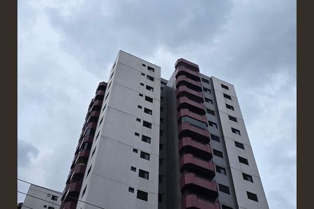 Apartamento à venda com 96m², 3 quartos e 2 vagas Apartamento à venda com 96m², 3 quartos e 2 vagasFachada