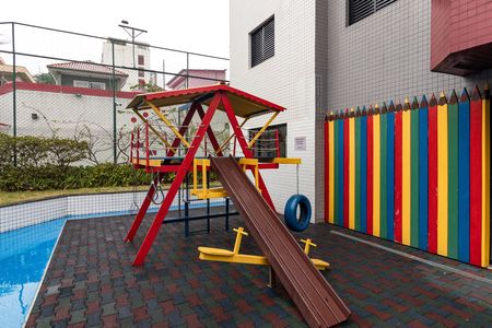 Apartamento à venda com 96m², 3 quartos e 2 vagas Apartamento à venda com 96m², 3 quartos e 2 vagasPlayground