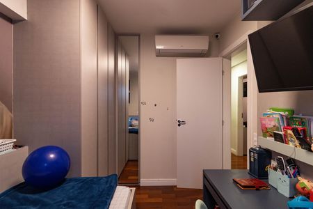 Apartamento à venda com 96m², 3 quartos e 2 vagas Apartamento à venda com 96m², 3 quartos e 2 vagasQuarto 1