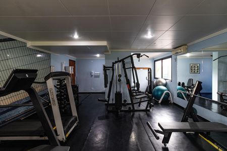 Apartamento à venda com 96m², 3 quartos e 2 vagas Apartamento à venda com 96m², 3 quartos e 2 vagasAcademia