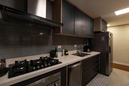 Apartamento à venda com 96m², 3 quartos e 2 vagas Apartamento à venda com 96m², 3 quartos e 2 vagasCozinha