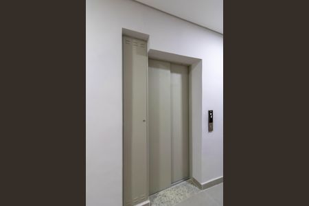 Apartamento para alugar com 48m², 2 quartos e 1 vagaArea Comum - Elevador