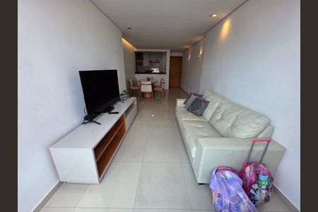 Apartamento para alugar com 3 quartos, 135m² em Sagrada Família, Belo Horizonte