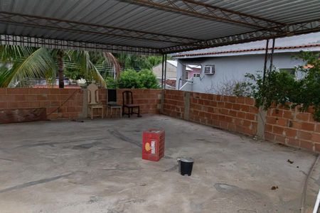 Casa à venda com 290m², 3 quartos e 2 vagas Casa à venda com 290m², 3 quartos e 2 vagasTerraço