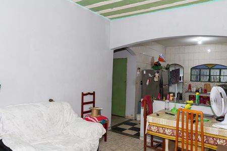 Casa à venda com 290m², 3 quartos e 2 vagas Casa à venda com 290m², 3 quartos e 2 vagasSala