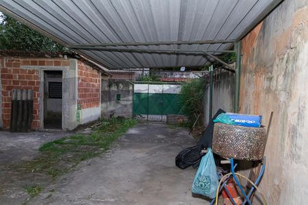 Garagem de casa à venda com 3 quartos, 290m² em Campo Grande, Rio de Janeiro