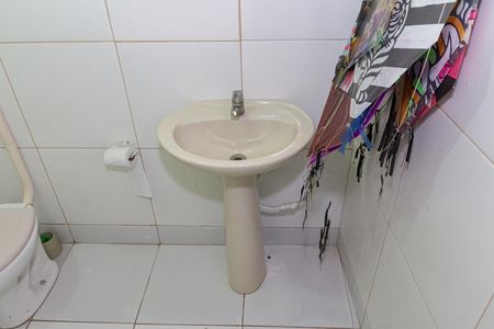 Casa à venda com 290m², 3 quartos e 2 vagas Casa à venda com 290m², 3 quartos e 2 vagasBanheiro da Suíte