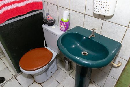 Casa à venda com 290m², 3 quartos e 2 vagas Casa à venda com 290m², 3 quartos e 2 vagasBanheiro 2