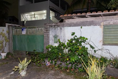 Fachada de casa à venda com 3 quartos, 290m² em Campo Grande, Rio de Janeiro