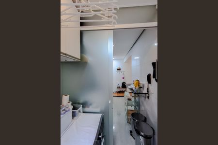 Apartamento à venda com 63m², 2 quartos e 1 vagaÁrea de Serviço