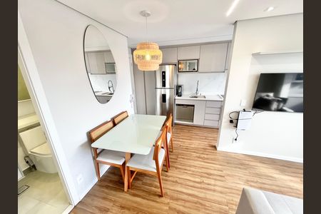 Apartamento à venda com 43m², 2 quartos e 1 vaga Apartamento à venda com 43m², 2 quartos e 1 vagaSala/Cozinha