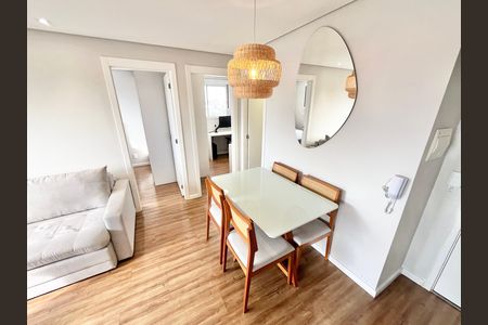 Apartamento à venda com 43m², 2 quartos e 1 vaga Apartamento à venda com 43m², 2 quartos e 1 vagaSala/Cozinha