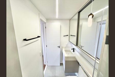 Apartamento à venda com 43m², 2 quartos e 1 vaga Apartamento à venda com 43m², 2 quartos e 1 vagaBanheiro