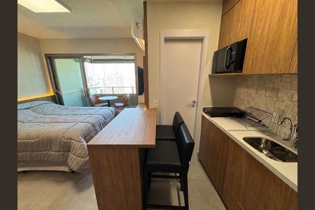 Sala/Quarto de apartamento à venda com 1 quarto, 30m² em Indianópolis, São Paulo