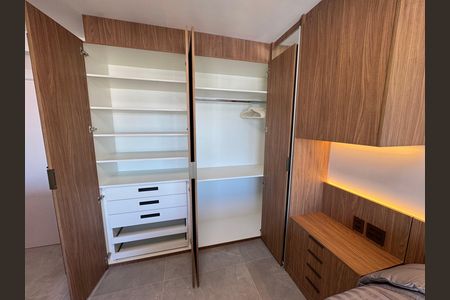 Apartamento para alugar com 30m², 1 quarto e sem vaga Apartamento para alugar com 30m², 1 quarto e sem vagaSala/Quarto
