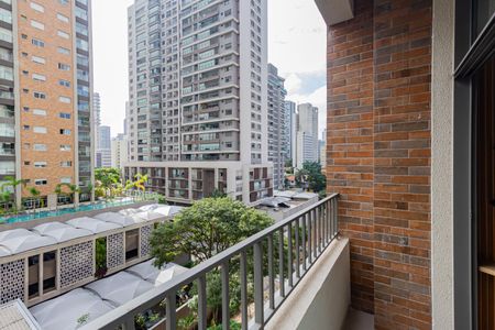 Varanda de kitnet/studio para alugar com 1 quarto, 25m² em Itaim Bibi, São Paulo