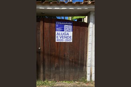 Casa para alugar com 76m², 2 quartos e 2 vagasFachada