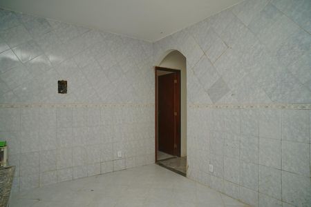 Casa para alugar com 76m², 2 quartos e 2 vagasCozinha