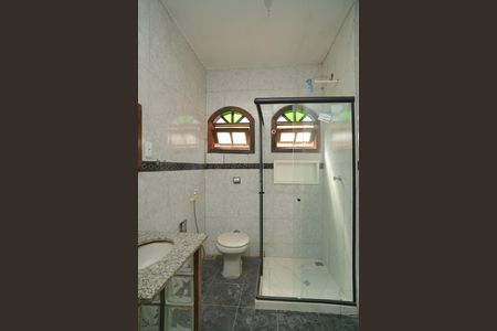Casa para alugar com 76m², 2 quartos e 2 vagasBanheiro