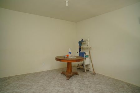 Sala de casa para alugar com 2 quartos, 76m² em Itapeba, Maricá