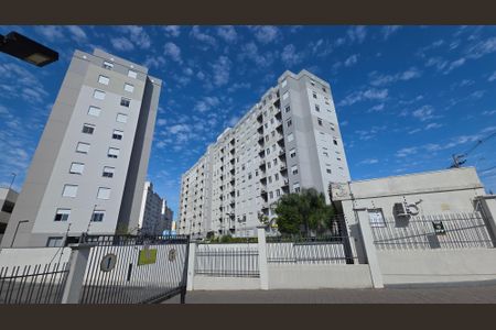Apartamento para alugar com 42m², 2 quartos e 1 vaga Apartamento para alugar com 42m², 2 quartos e 1 vagaFachada