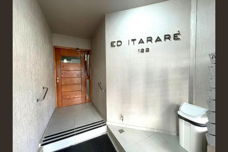 Apartamento à venda com 71m², 2 quartos e sem vaga