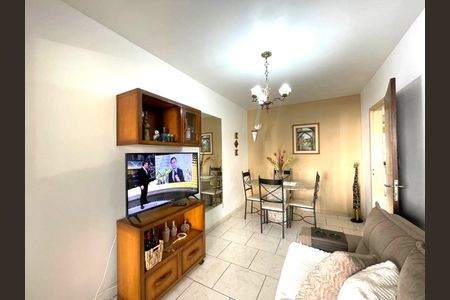 Apartamento à venda com 71m², 2 quartos e sem vaga
