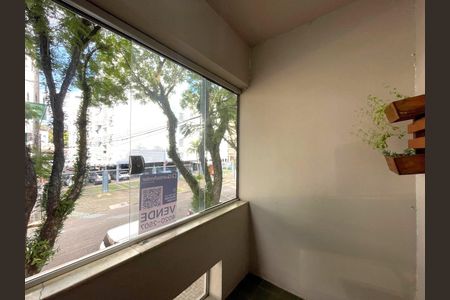 Apartamento à venda com 71m², 2 quartos e sem vaga Apartamento à venda com 71m², 2 quartos e sem vagaPlaca Instalada em 21/05/2026 - Cod.UAIE-196
