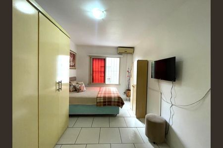Apartamento à venda com 71m², 2 quartos e sem vaga