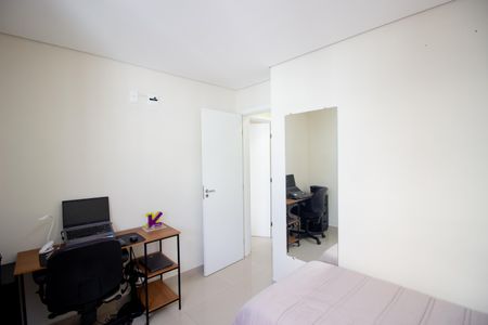 Quarto 2 de apartamento à venda com 2 quartos, 48m² em Europa, Contagem