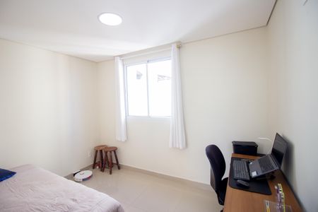 Quarto 2 de apartamento à venda com 2 quartos, 48m² em Europa, Contagem