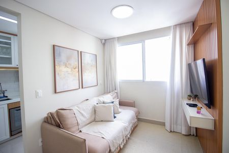Sala de apartamento à venda com 2 quartos, 48m² em Europa, Contagem