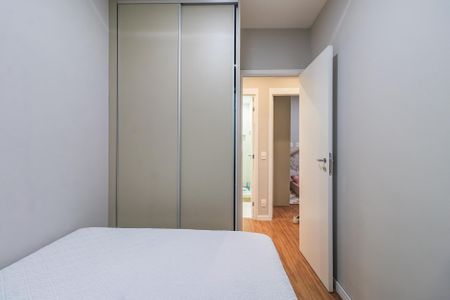 Apartamento à venda com 70m², 3 quartos e 2 vagasQuarto 2