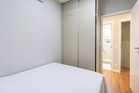Apartamento à venda com 70m², 3 quartos e 2 vagasQuarto 2