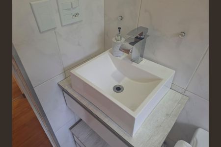 Banheiro de apartamento à venda com 2 quartos, 50m² em Vila Nova Cachoeirinha, São Paulo