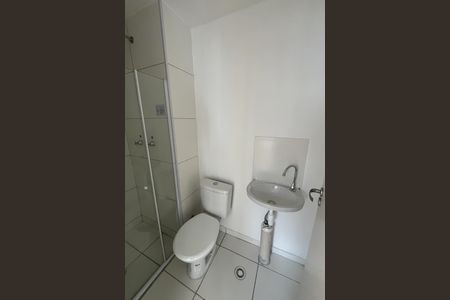 Apartamento para alugar com 65m², 3 quartos e sem vaga Apartamento para alugar com 65m², 3 quartos e sem vagaBanheiro da Suite