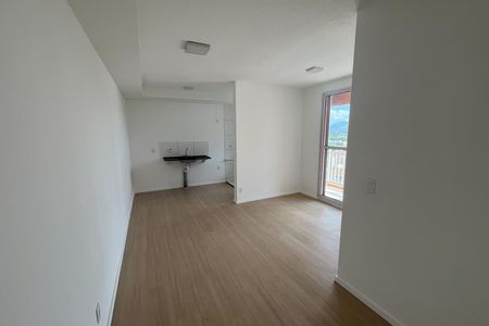 Apartamento para alugar com 65m², 3 quartos e sem vaga Apartamento para alugar com 65m², 3 quartos e sem vagaSala