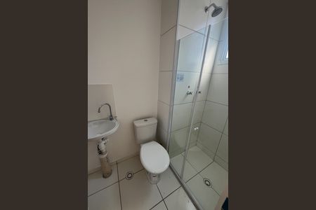 Apartamento para alugar com 65m², 3 quartos e sem vaga Apartamento para alugar com 65m², 3 quartos e sem vagaBanheiro da Suite