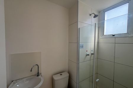Apartamento para alugar com 65m², 3 quartos e sem vaga Apartamento para alugar com 65m², 3 quartos e sem vagaBanheiro da Suite