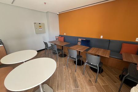 Apartamento para alugar com 65m², 3 quartos e sem vaga Apartamento para alugar com 65m², 3 quartos e sem vagaÁrea comum - workshop
