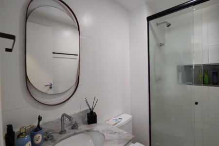 Apartamento à venda com 64m², 2 quartos e 1 vagaBanheiro Social