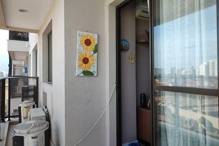 Apartamento à venda com 64m², 2 quartos e 1 vagaVaranda